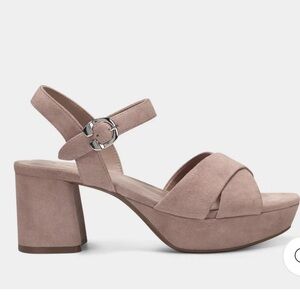 Comfortable Women's Crisscross Platform Sandal in Blush Suede
